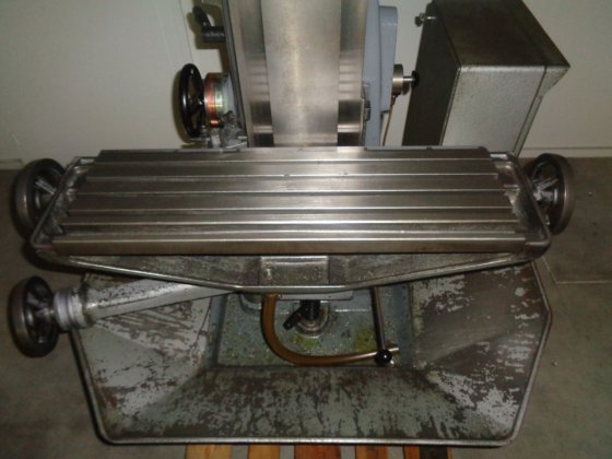 Schaublin 13 万能铣床