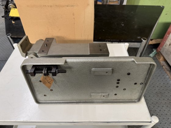 装载机 W-31 的支架