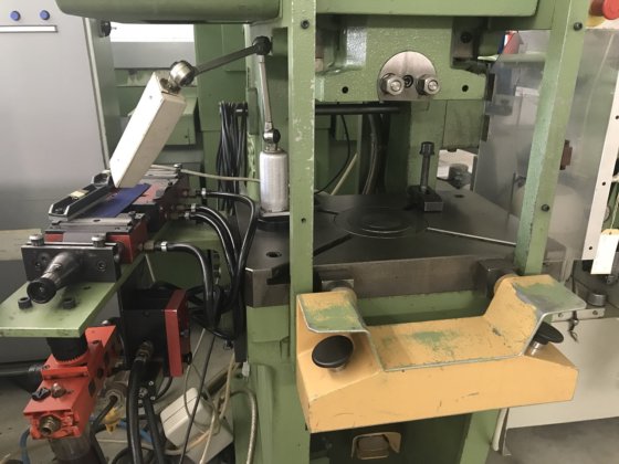 PRESSIONE "BEUTLER" E DIGITE PDH-25