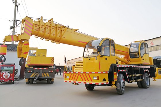 恒旺 HWQY12T 自制汽车起重机