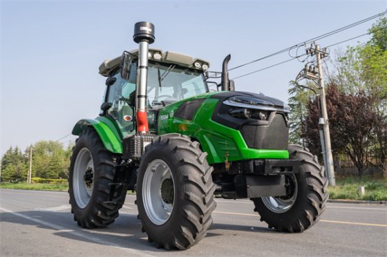 恒旺 110~200马力（16F+8R）系列拖拉机