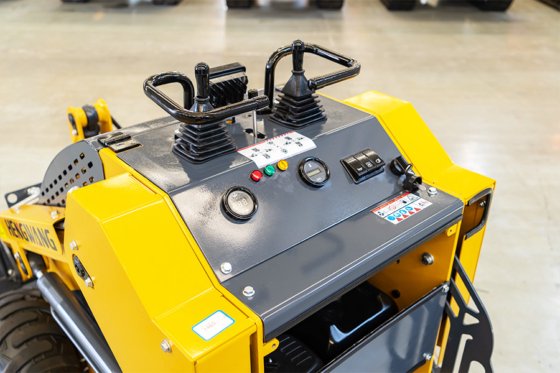 恒旺 HW-S360 滑移装载机