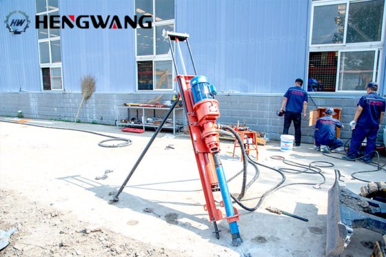 HengWang YQ の携帯用タイプ DTH の掘削装置