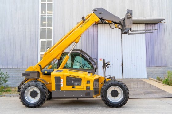 恒旺 HWR30-7 伸缩臂叉车