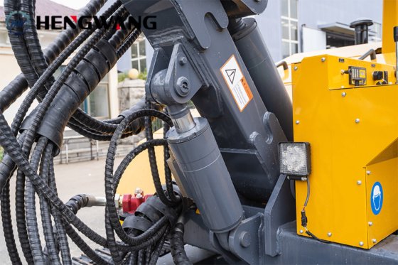 恒旺 HWL500R 太阳能打桩机