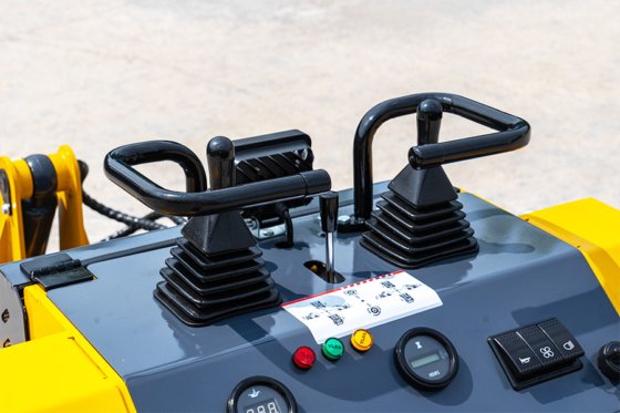 恒旺 HW-T360 滑移装载机