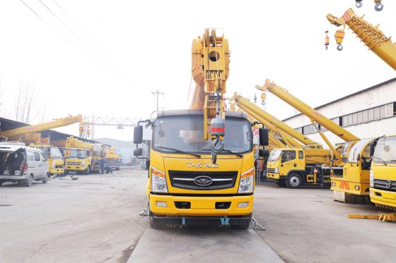 恒旺 HWTJ16T 汽车起重机