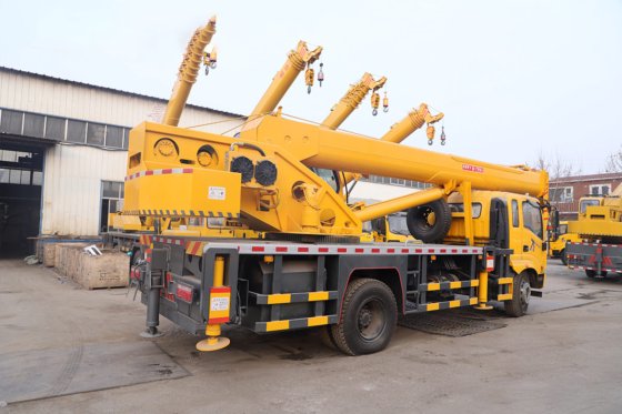 恒旺 HWTJ16T 汽车起重机