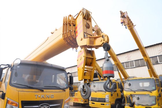 恒旺 HWTJ16T 汽车起重机