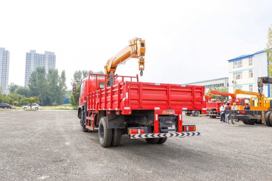 恒旺 6300KG 随车起重机