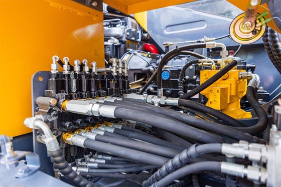 恒旺 HWL80 轮式挖掘机