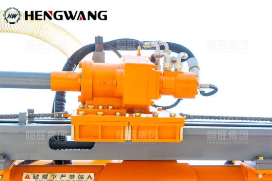 恒旺 HW935 一体化 DTH 地面钻机