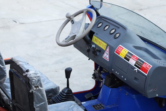 恒旺三轮车式混凝土搅拌车