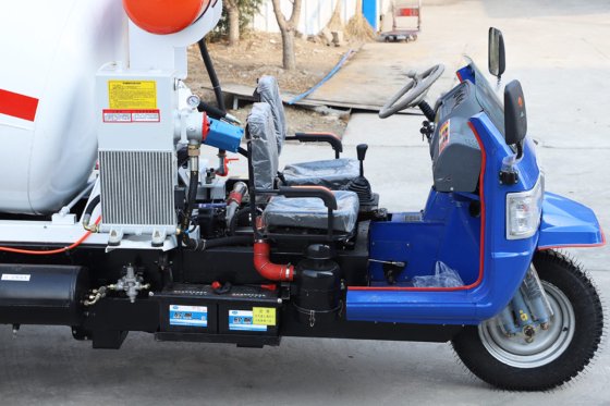 恒旺三轮车式混凝土搅拌车