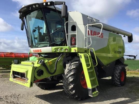 2012 Claas LEXION 740 in