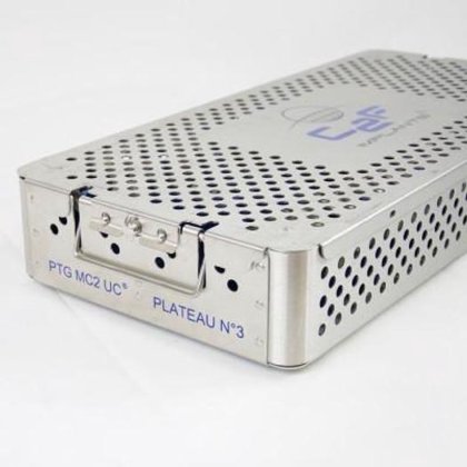 全膝关节假肢套装由 5 盒组成 C2F 品牌