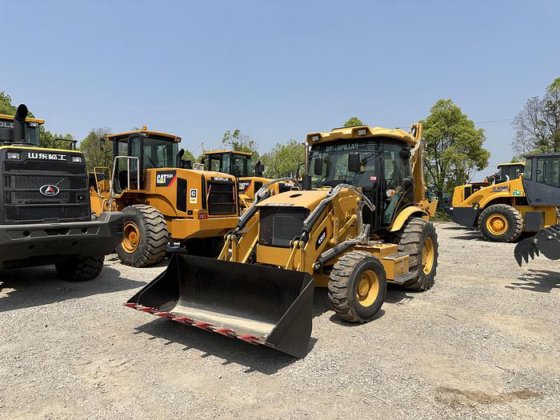 2015 CAT 420F BACKHOE LOADER