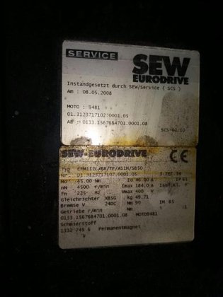 サーボモーター