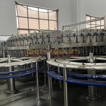 全自动小型碳酸饮料三合一苏打水灌装机生产线