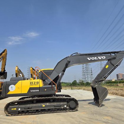 2023 Volvo EC210