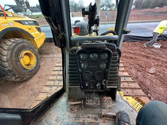 2005 CATERPILLAR D5G XL