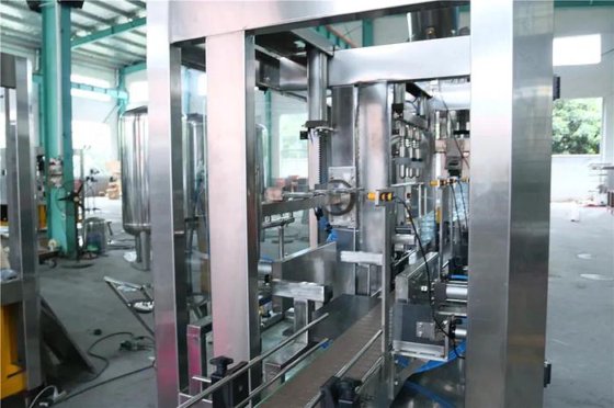 全自动小瓶 PET 瓶装矿泉水灌装机
