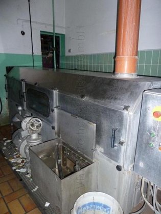 クレート洗浄機