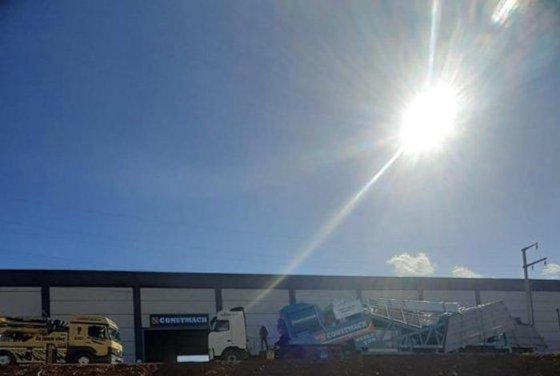 100 立方米/小时移动混凝土搅拌站,现货发货