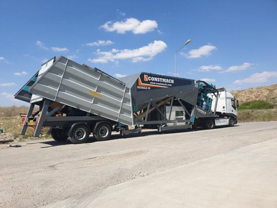 60 立方米/小时移动混凝土搅拌站