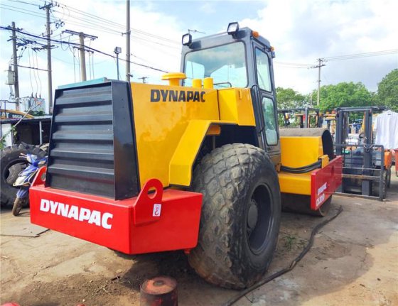 2015 DYNAPAC CA301D