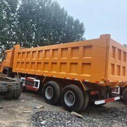 2019 中国重汽豪沃自卸车