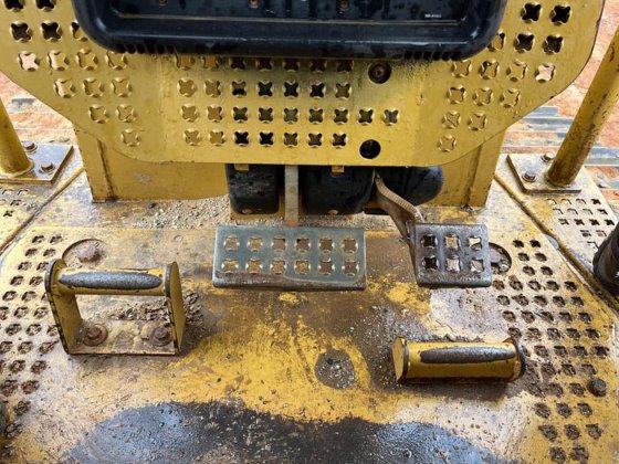 2004 CATERPILLAR D5N XL