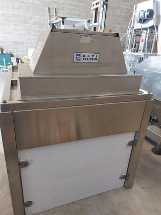 2011 Bertolaso Capping machine