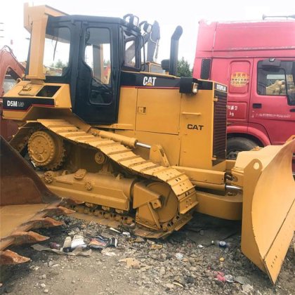 CAT D5M