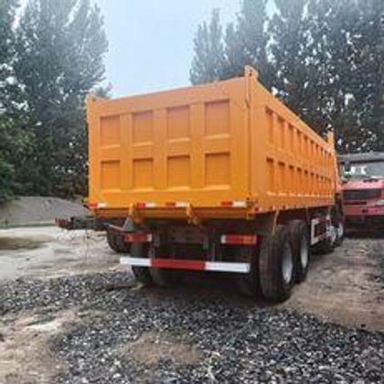 2019 中国重汽豪沃自卸车