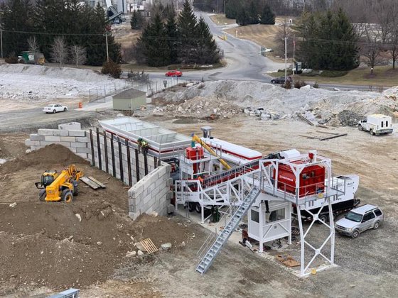 120 立方米/小时移动混凝土搅拌站