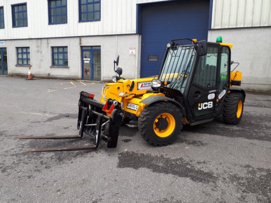 JCB 525-60
