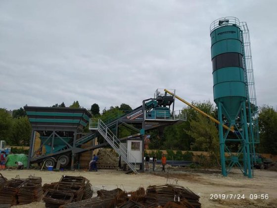 半亜鉛メッキ移動式コンクリートプラント