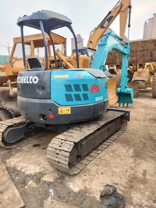 Kobelco SK45