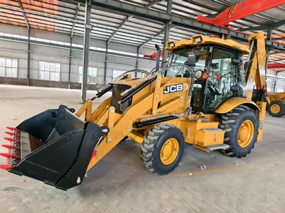 2023 JCB 3CX