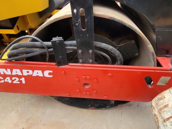 2016 Dynapac CC421
