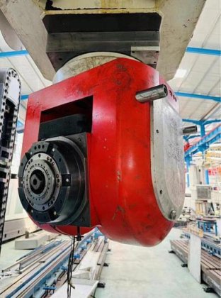 2009 HAGEMATIC five-axis machine