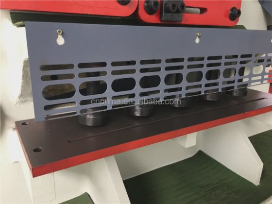 打铁工人 剪切和冲压打铁机