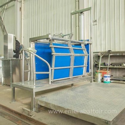 小型猪肉屠宰场生猪屠宰设备套装 用于屠宰场的生猪束缚箱腌制机