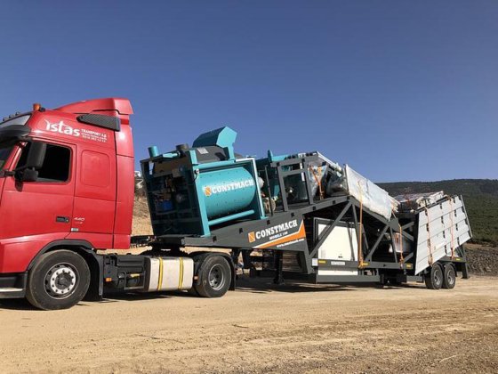 移动混凝土搅拌站