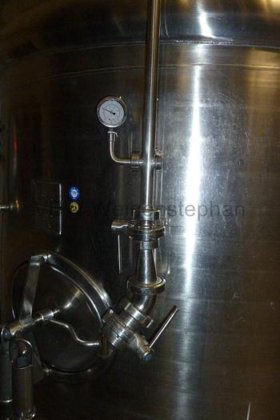 ビール貯蔵タンク【8個】