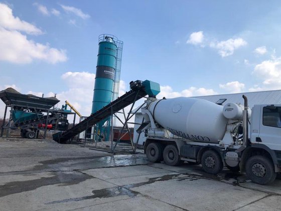 45立方/小时移动混凝土搅拌站