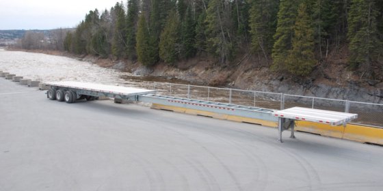 Plate-forme extensible durable en acier