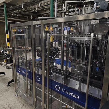 使い捨てボトル充填ライン