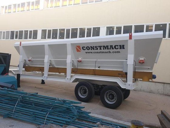 移動式セメントサイロ